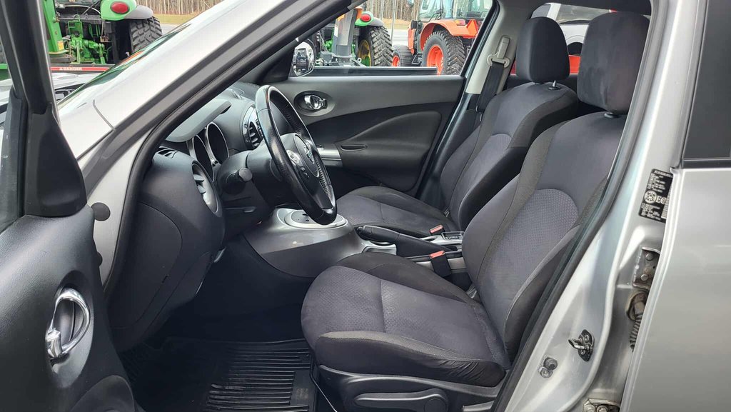 2011 Nissan JUKE SL  AWD in Matane, Quebec - 12 - w1024h768px