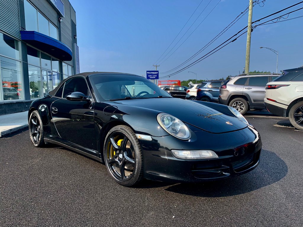 2006 Porsche Carrera 4 Cabriolet in Matane, Quebec - 5 - w1024h768px