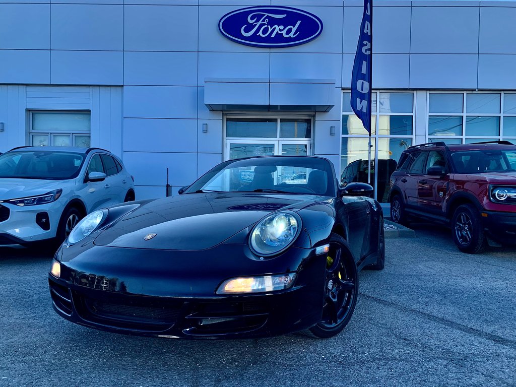 Porsche Carrera 4 Cabriolet 2006 à Matane, Québec - 1 - w1024h768px