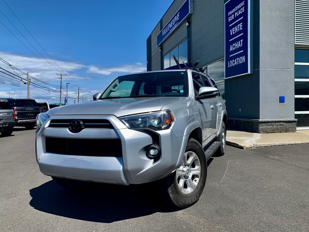 2023 Toyota 4Runner SR5  UTILITY in Matane, Quebec - 1 - w1024h768px