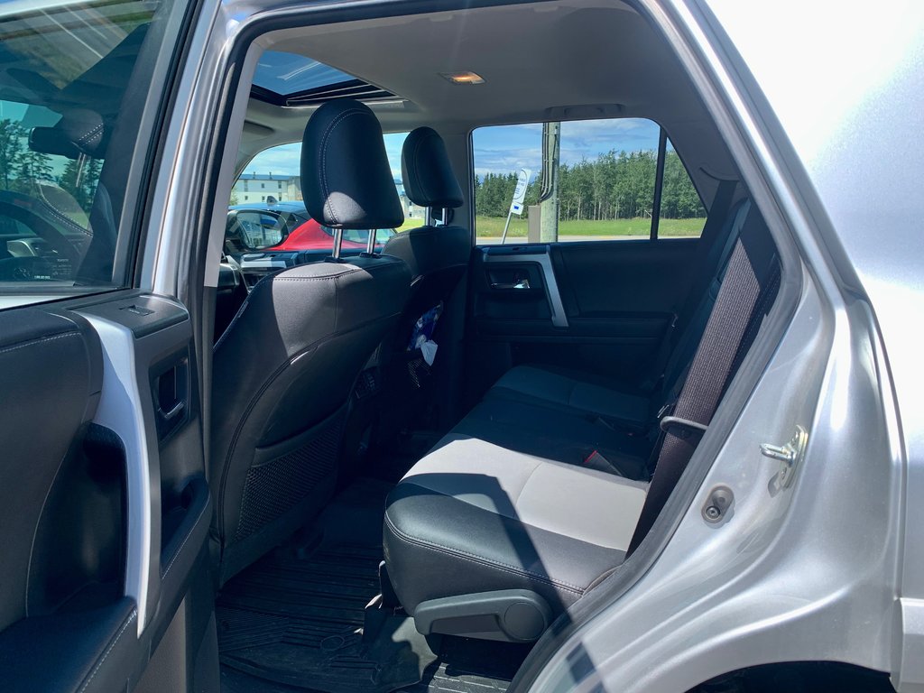 2023 Toyota 4Runner SR5  UTILITY in Matane, Quebec - 8 - w1024h768px