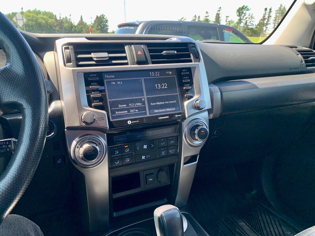2023 Toyota 4Runner SR5  UTILITY in Matane, Quebec - 11 - w1024h768px