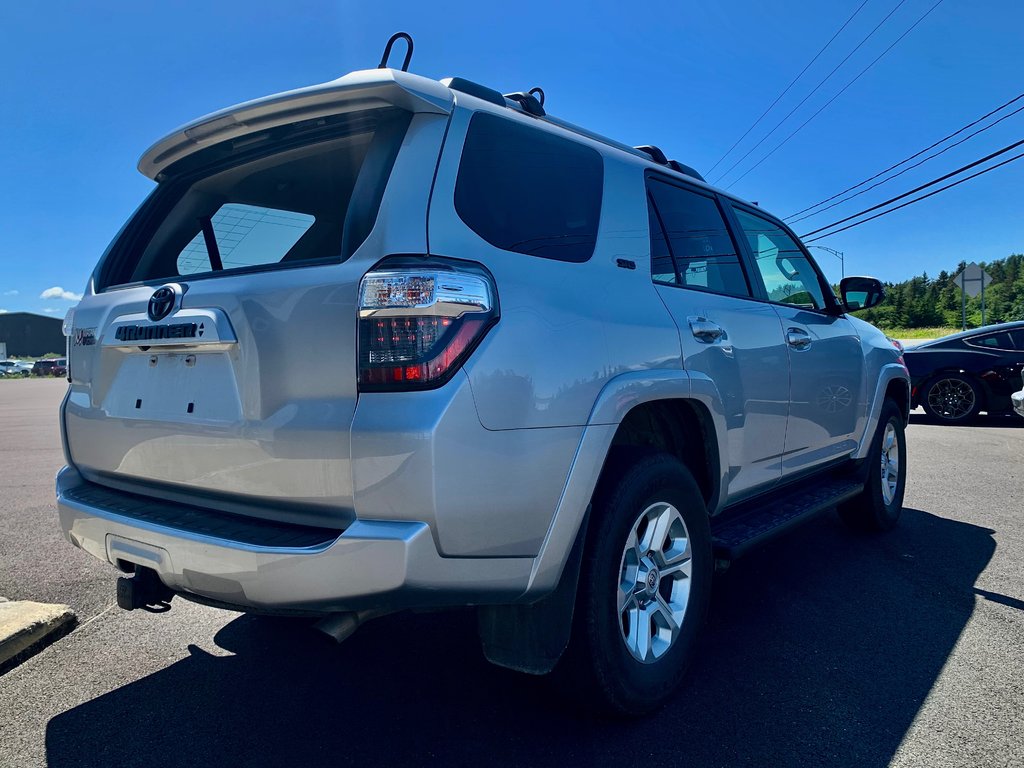 2023 Toyota 4Runner SR5  UTILITY in Matane, Quebec - 6 - w1024h768px