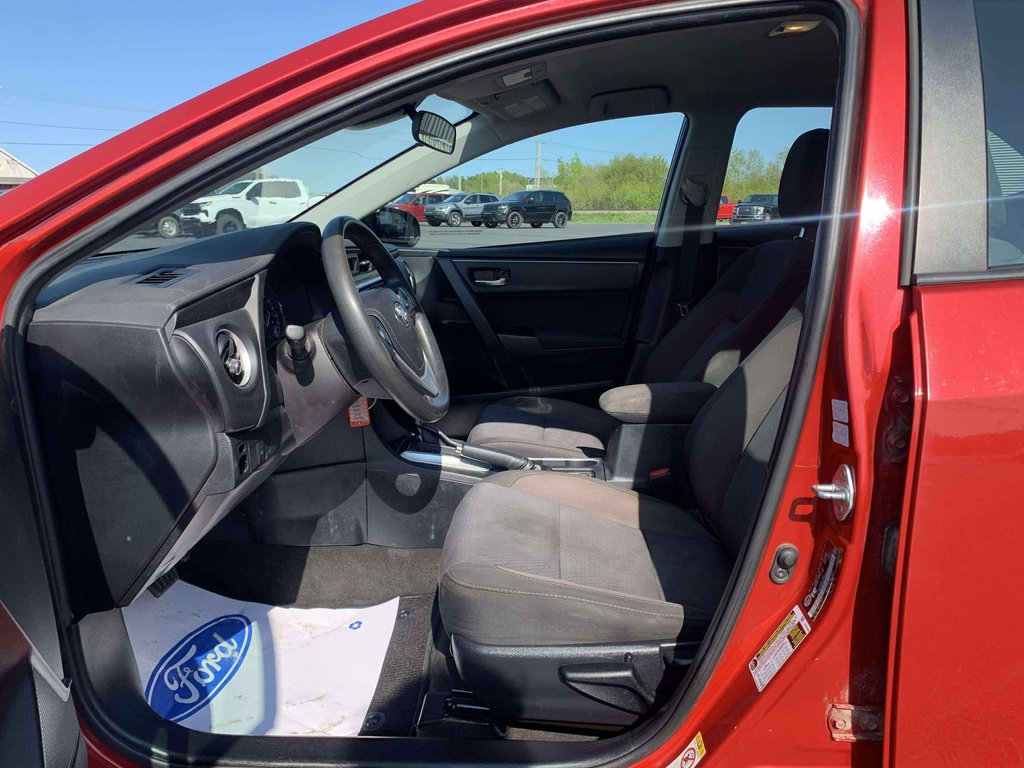 Toyota Corolla LE 2017 à Matane, Québec - 8 - w1024h768px