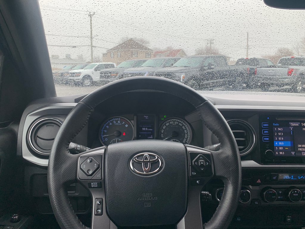 Toyota Tacoma TRD  OFF ROAD 2017 à Matane, Québec - 17 - w1024h768px