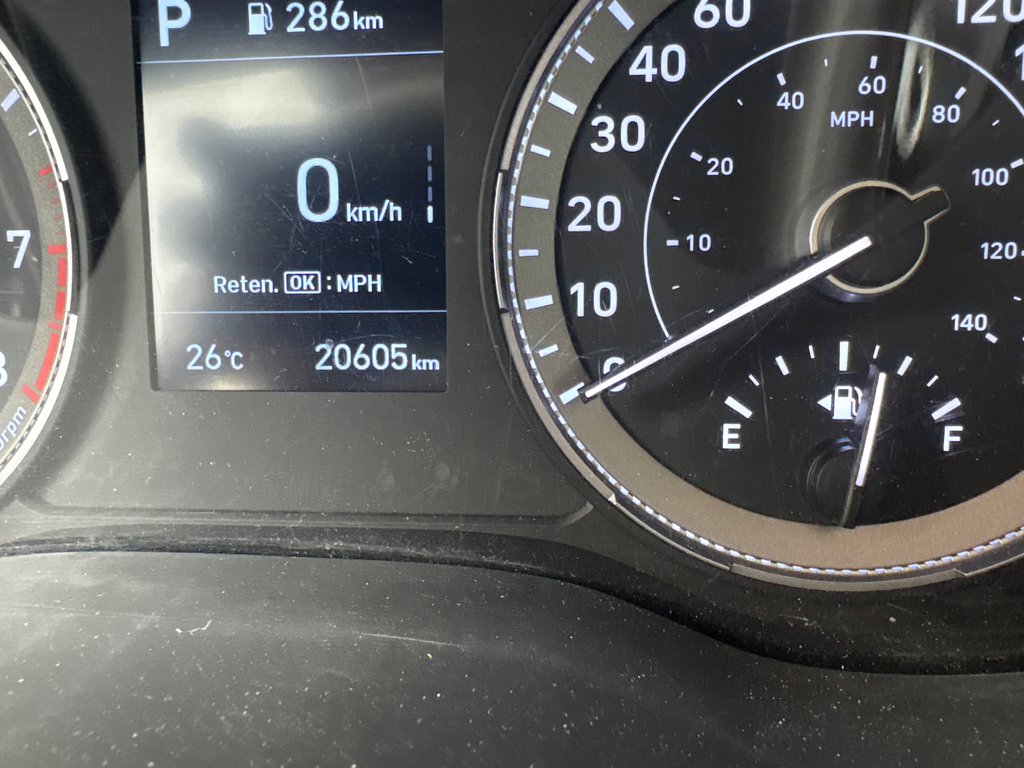 Hyundai Venue Essential 2022 à Sept-Iles, Québec - 10 - w1024h768px