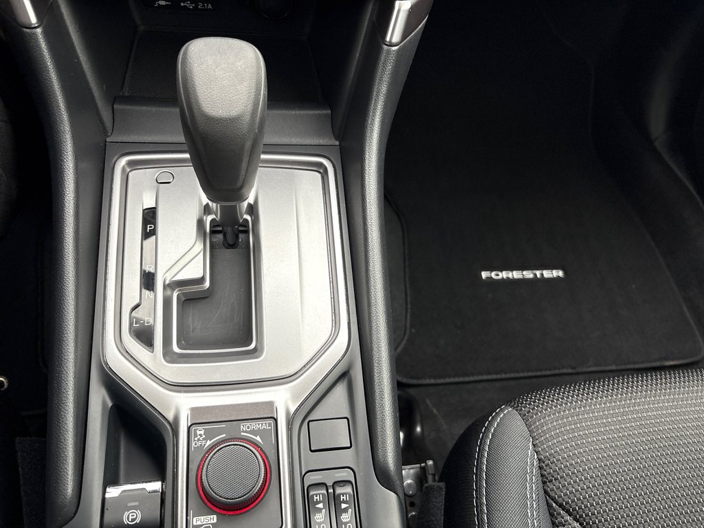 2022 Subaru Forester Base in Sept-Iles, Quebec - 19 - w1024h768px