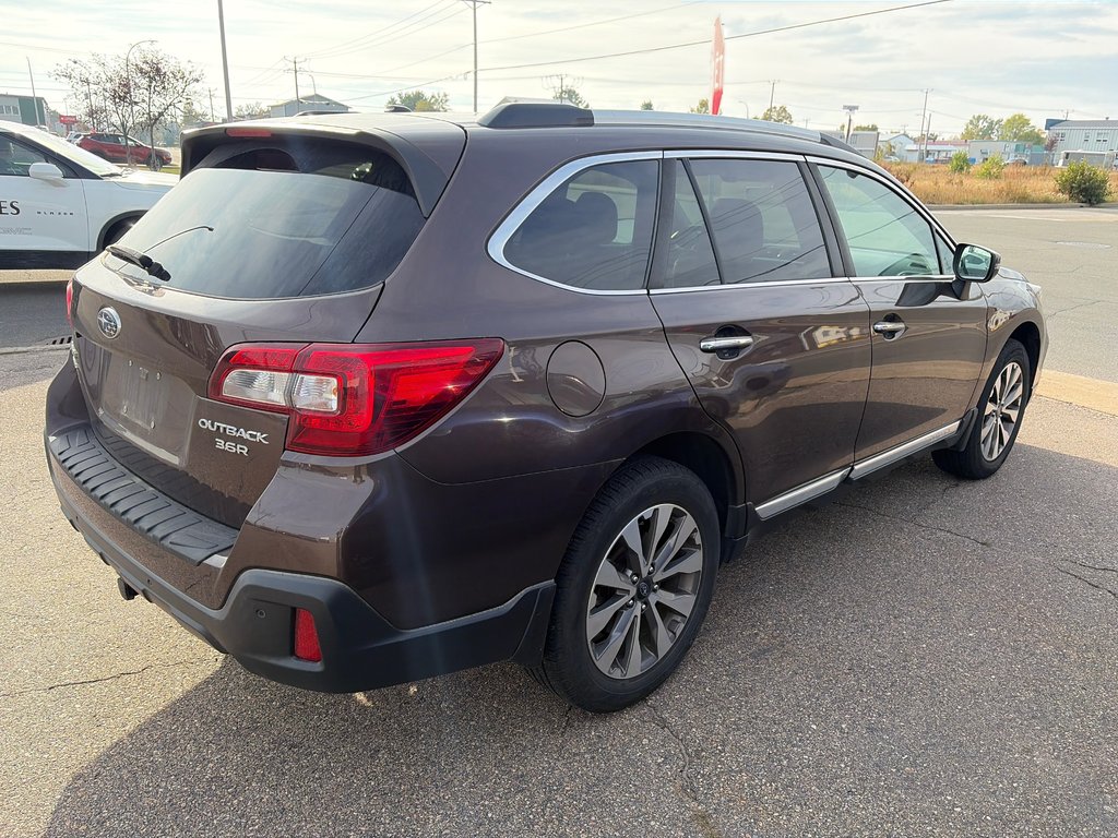 Subaru Outback  2019 à Sept-Iles, Québec - 3 - w1024h768px