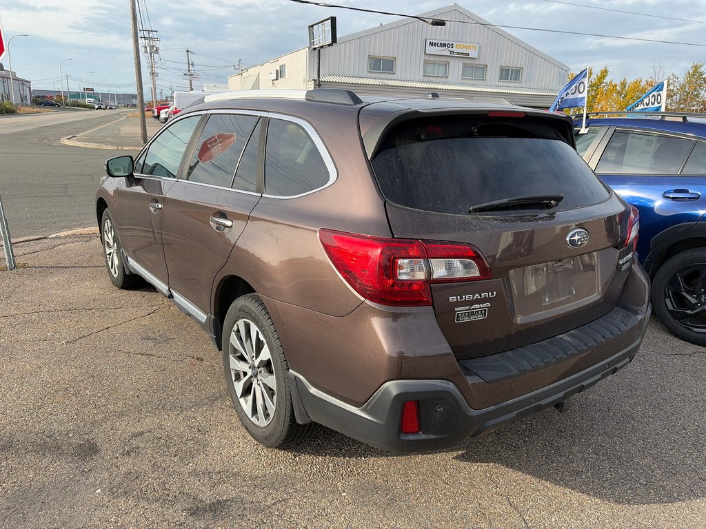 Subaru Outback  2019 à Sept-Iles, Québec - 2 - w1024h768px