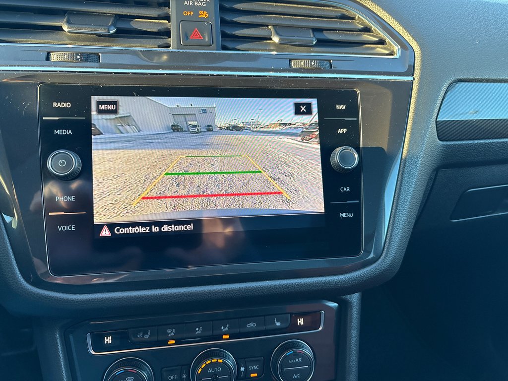 2019 Volkswagen Tiguan Highline in Sept-Iles, Quebec - 12 - w1024h768px
