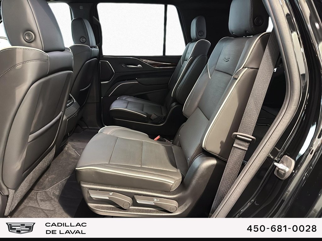 2024 Cadillac Escalade Premium Luxury in Laval, Quebec - 9 - w1024h768px