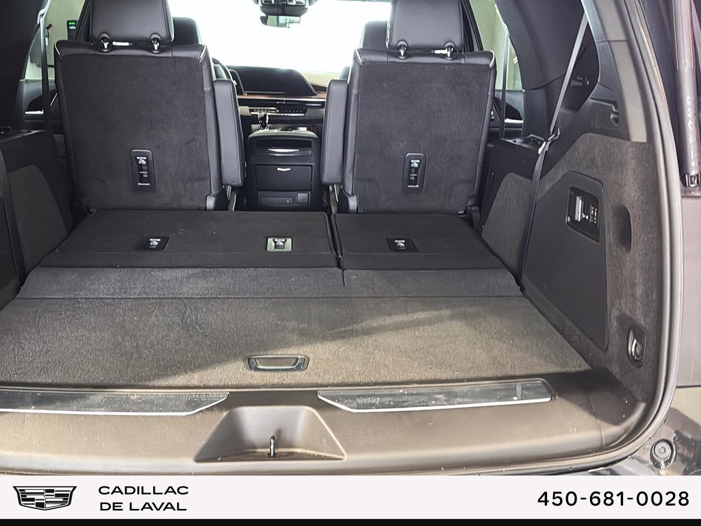 2024 Cadillac Escalade Premium Luxury in Laval, Quebec - 8 - w1024h768px