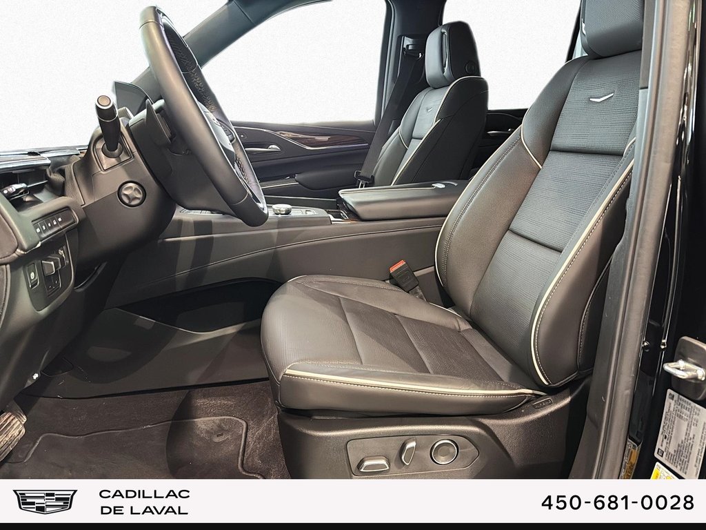 2024 Cadillac Escalade Premium Luxury in Laval, Quebec - 12 - w1024h768px