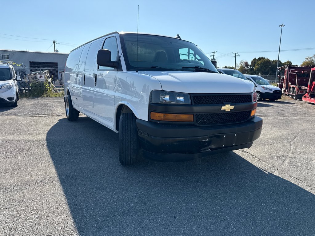 2021 Chevrolet Express Cargo Van 2500 155' in Saint-Sulpice, Quebec - 8 - w1024h768px