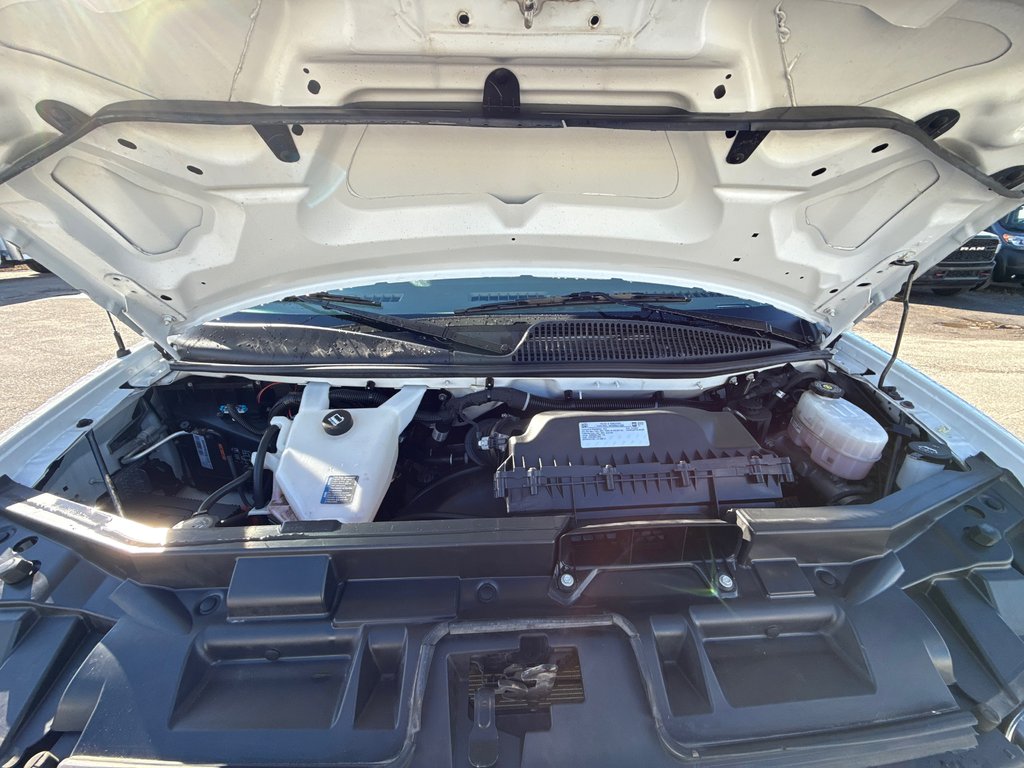 Chevrolet Express Cargo Van 2500 135' 2022 à Repentigny, Québec - 21 - w1024h768px