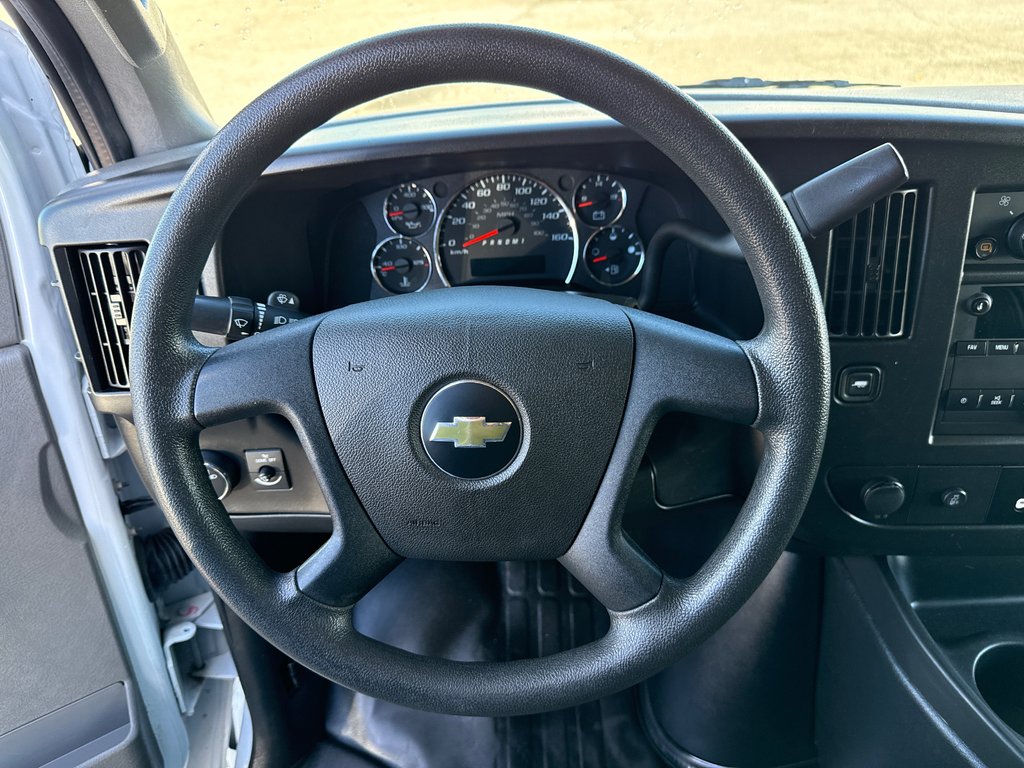 Chevrolet Express Cargo Van 2500 135' 2022 à Repentigny, Québec - 18 - w1024h768px