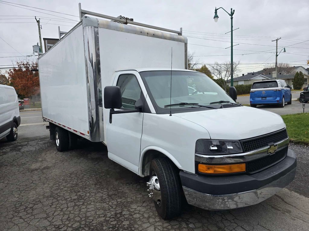 2011 Chevrolet Express Commercial Cutaway 3500 in Repentigny, Quebec - 16 - w1024h768px