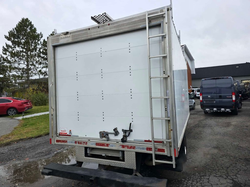 2011 Chevrolet Express Commercial Cutaway 3500 in Repentigny, Quebec - 17 - w1024h768px