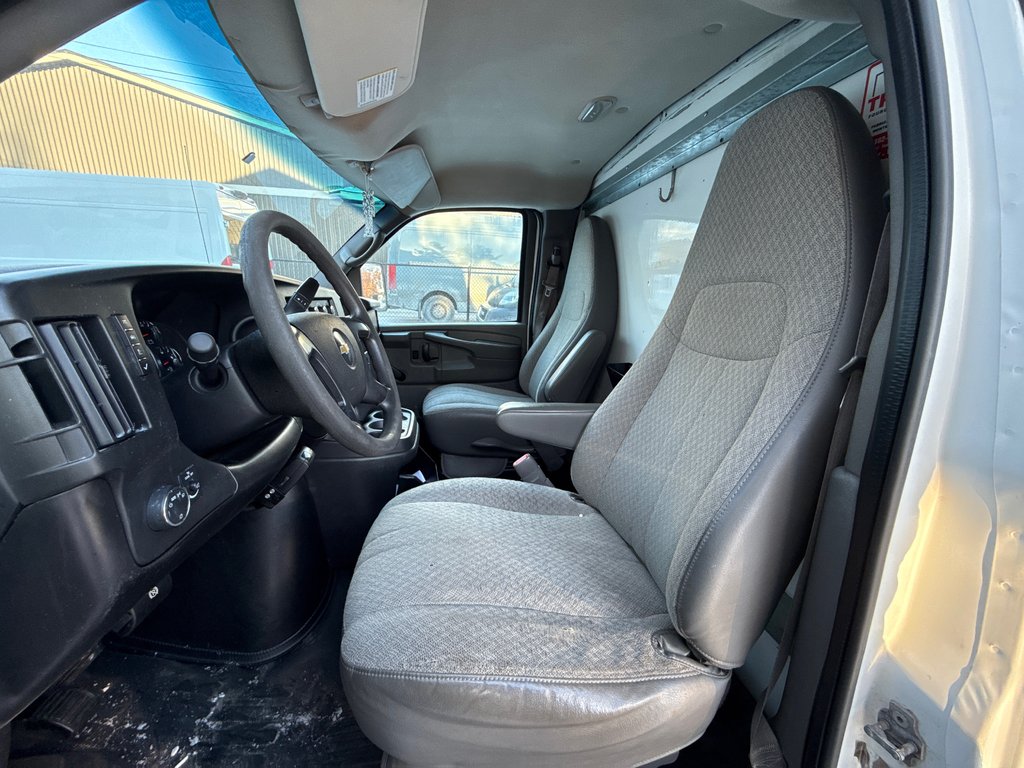 Chevrolet Express Commercial Cutaway 3500 2011 à Repentigny, Québec - 10 - w1024h768px