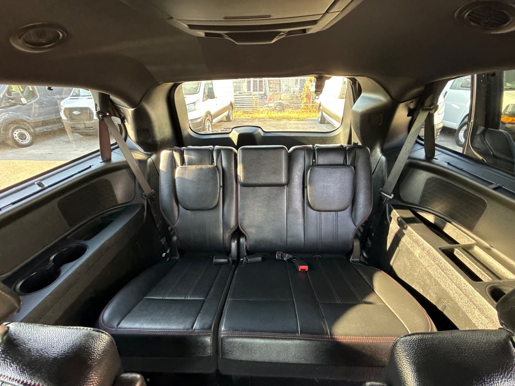 2016 Dodge Grand Caravan R/T in Saint-Sulpice, Quebec - 13 - w1024h768px