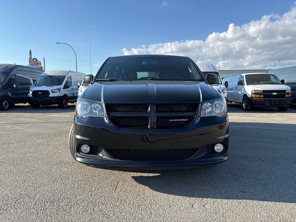 2016 Dodge Grand Caravan R/T in Saint-Sulpice, Quebec - 9 - w1024h768px
