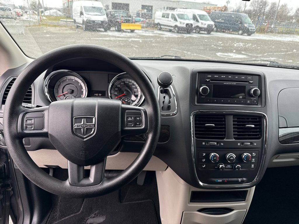 2017 Dodge Grand Caravan SXT in Repentigny, Quebec - 20 - w1024h768px