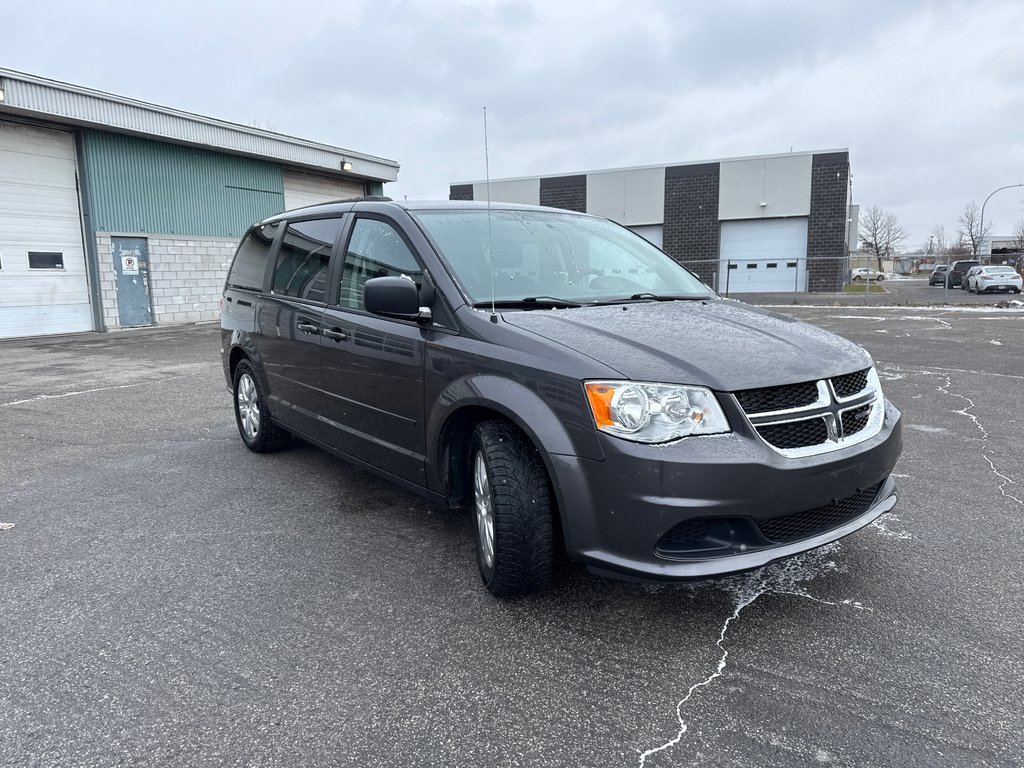 2017 Dodge Grand Caravan SXT in Repentigny, Quebec - 8 - w1024h768px