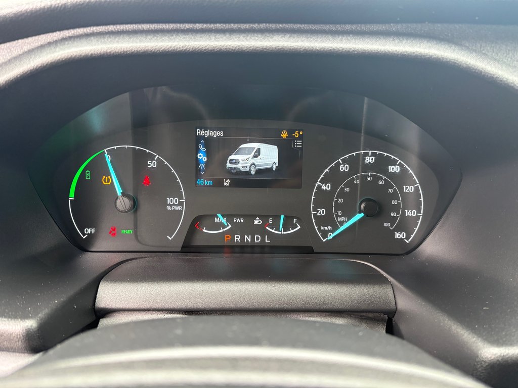 2023 Ford E-Transit Cargo Van T-350 Medium Roof 148' in Repentigny, Quebec - 12 - w1024h768px