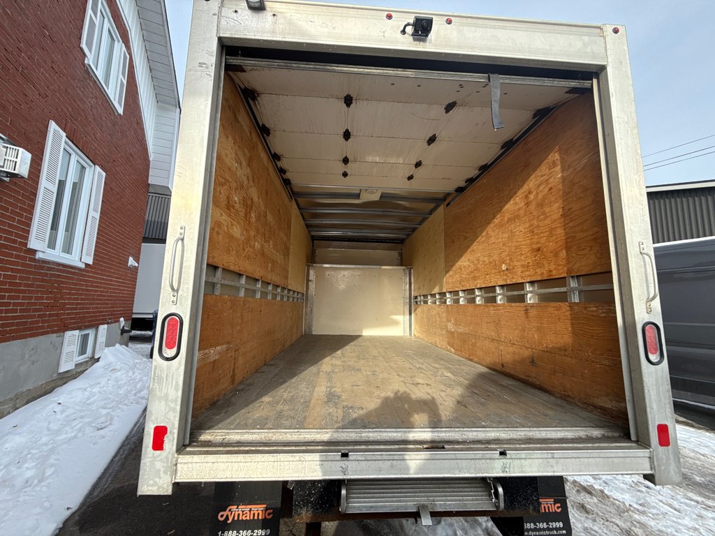 Ford T-250 CUBE 14' 14 PIEDS ROUE SIMPLE *OVERCAB* 2023 à Repentigny, Québec - 8 - w1024h768px