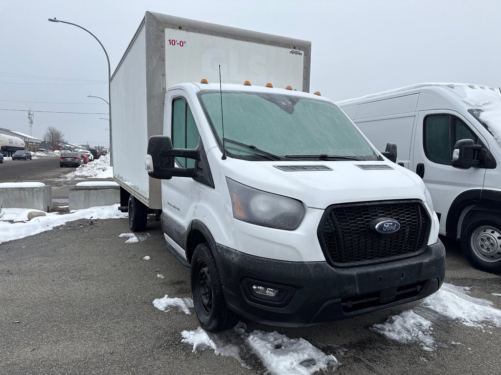 Ford T-250 CUBE 14' 14' PIEDS 2023 à Repentigny, Québec - 4 - w1024h768px