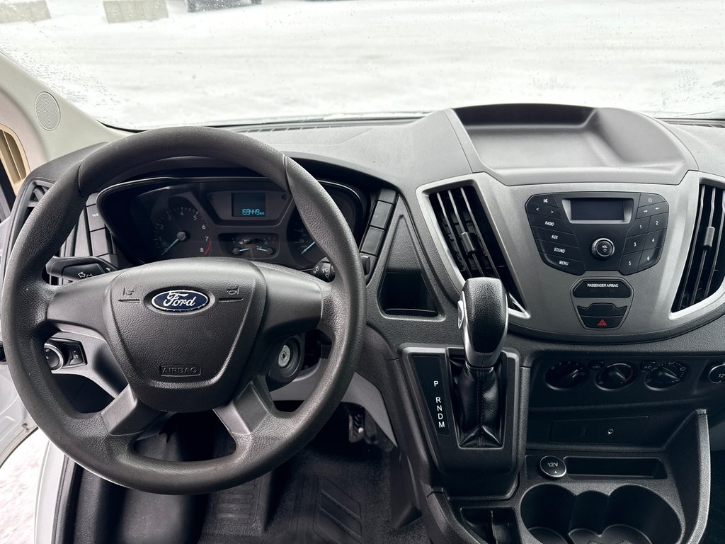 2016 Ford Transit Cargo Van T-250 Low Roof 130' in Repentigny, Quebec - 15 - w1024h768px