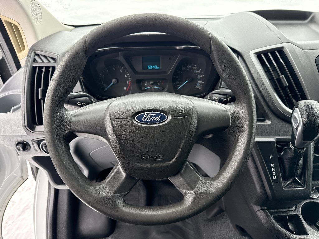 2016 Ford Transit Cargo Van T-250 Low Roof 130' in Repentigny, Quebec - 16 - w1024h768px