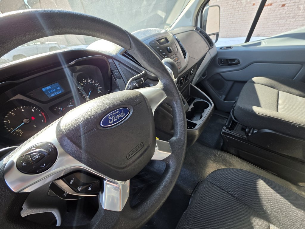 2016 Ford Transit Cargo Van T-250 High Roof 148' in Repentigny, Quebec - 11 - w1024h768px