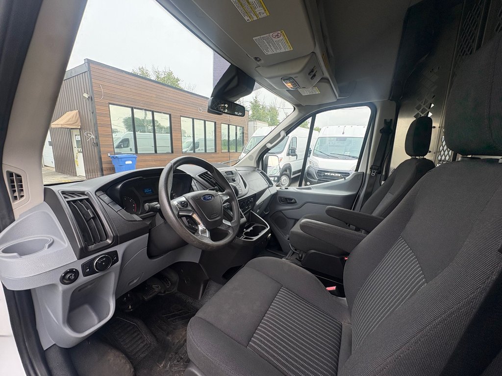 2016 Ford Transit Cargo Van T-250 High Roof 148' in Repentigny, Quebec - 13 - w1024h768px