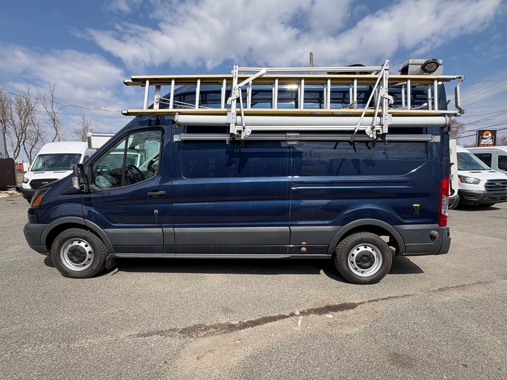 Ford Transit Cargo Van T-350 High Roof 148' 2017 à Repentigny, Québec - 11 - w1024h768px