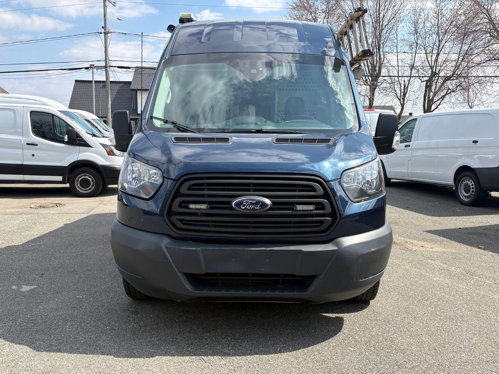 Ford Transit Cargo Van T-350 High Roof 148' 2017 à Repentigny, Québec - 3 - w1024h768px
