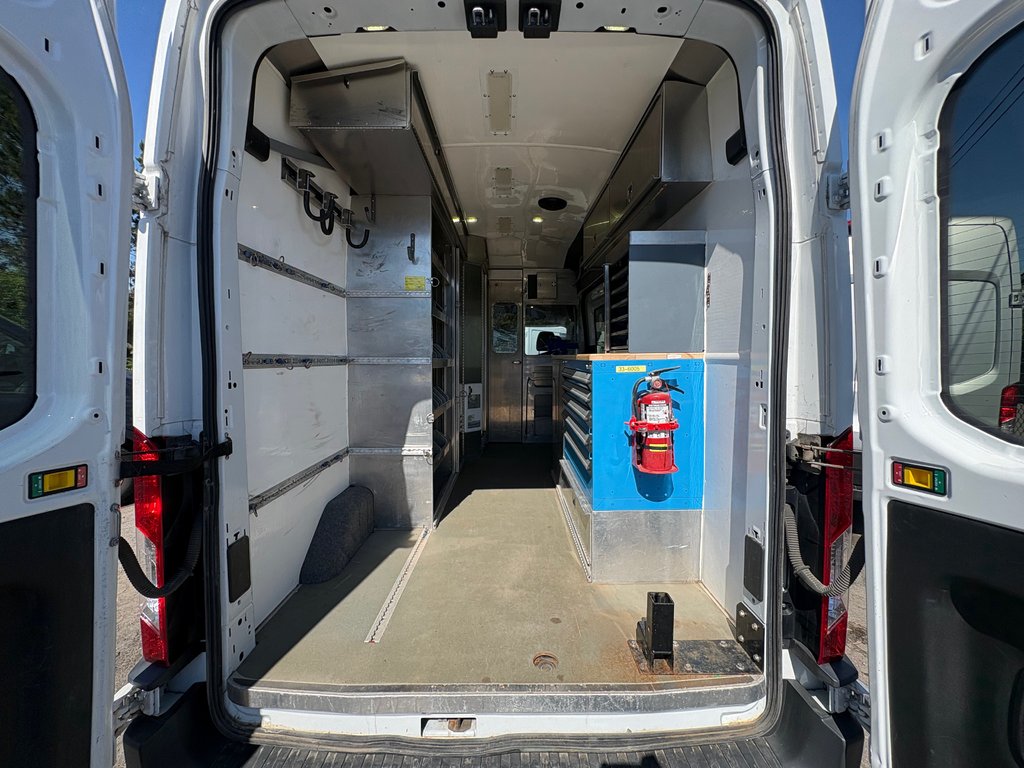 Ford Transit Cargo Van T-350 High Roof 148' 2017 à Repentigny, Québec - 9 - w1024h768px