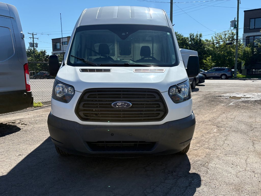 Ford Transit Cargo Van T-350 High Roof 148' 2017 à Repentigny, Québec - 3 - w1024h768px