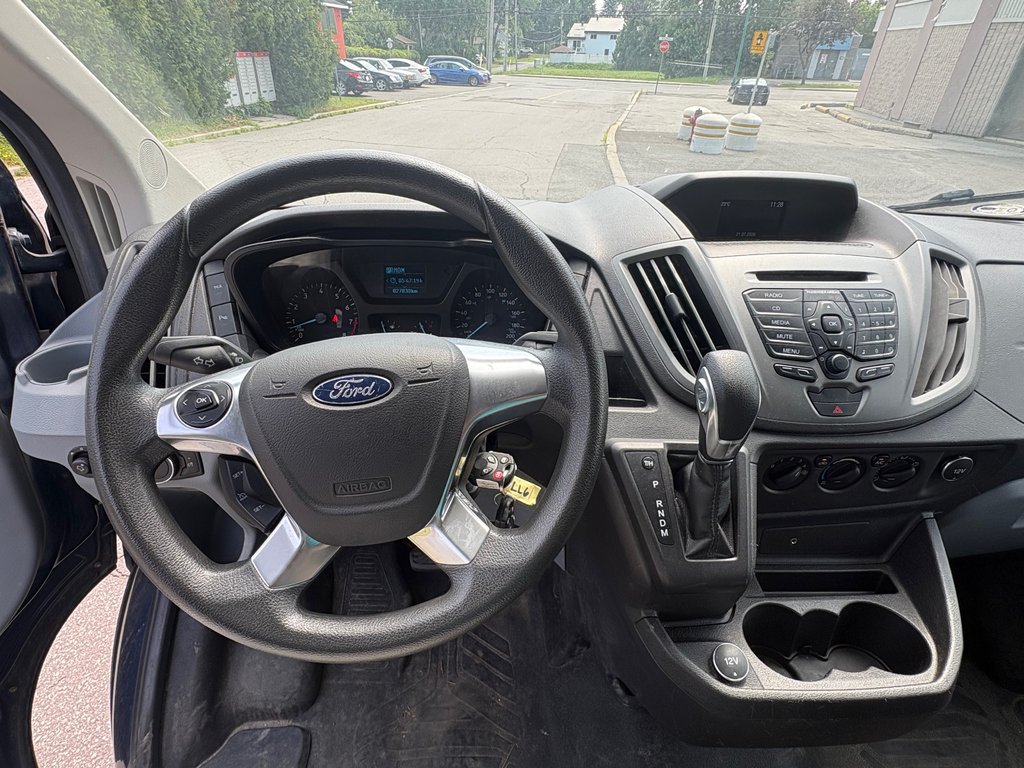 Ford Transit Cargo Van T-150 Low Roof 130' 2017 à Repentigny, Québec - 15 - w1024h768px