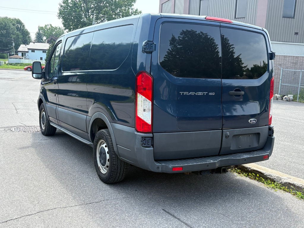 Ford Transit Cargo Van T-150 Low Roof 130' 2017 à Repentigny, Québec - 8 - w1024h768px