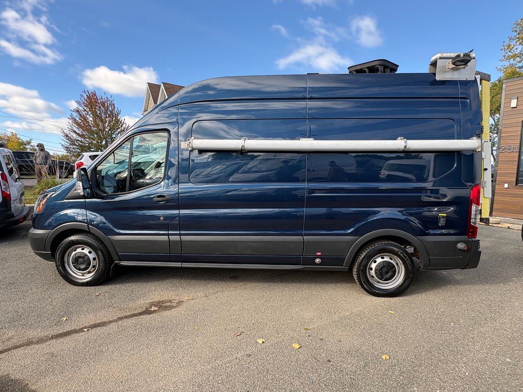 Ford Transit Cargo Van T-350 High Roof 148' 2017 à Saint-Sulpice, Québec - 8 - w1024h768px
