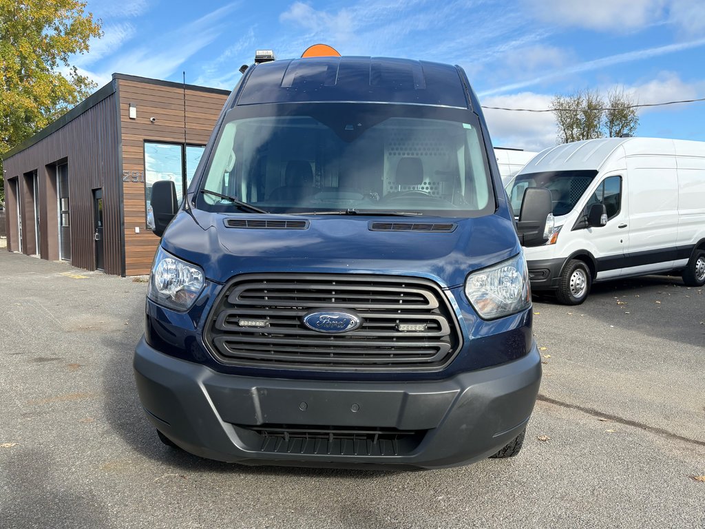 Ford Transit Cargo Van T-350 High Roof 148' 2017 à Saint-Sulpice, Québec - 5 - w1024h768px
