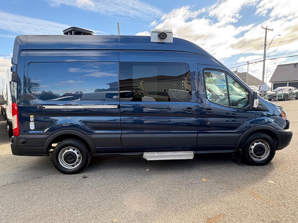Ford Transit Cargo Van T-350 High Roof 148' 2017 à Saint-Sulpice, Québec - 3 - w1024h768px