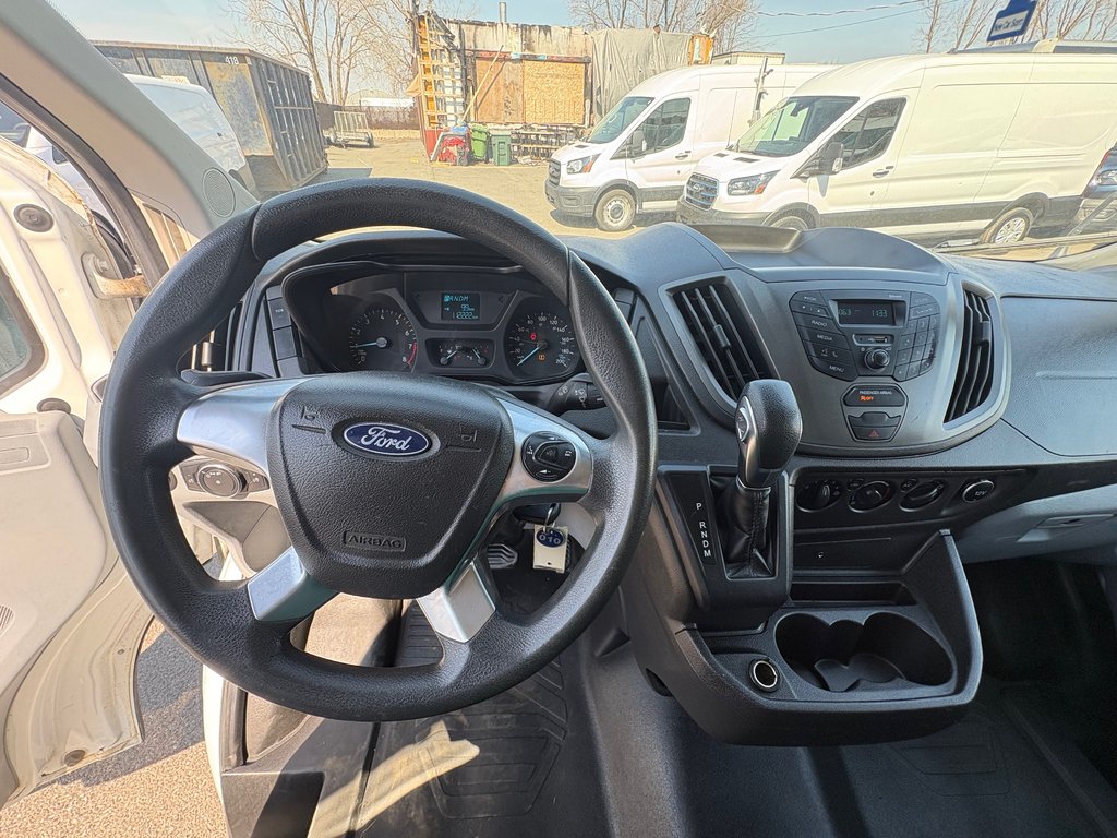 2018 Ford Transit Cargo Van T-150 Low Roof 130' in Repentigny, Quebec - 13 - w1024h768px