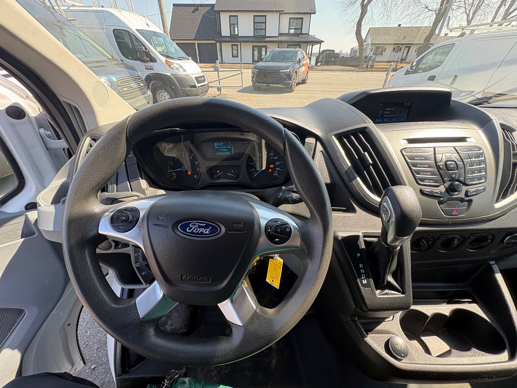 2018 Ford Transit Cargo Van T-150 Low Roof 130' in Repentigny, Quebec - 12 - w1024h768px