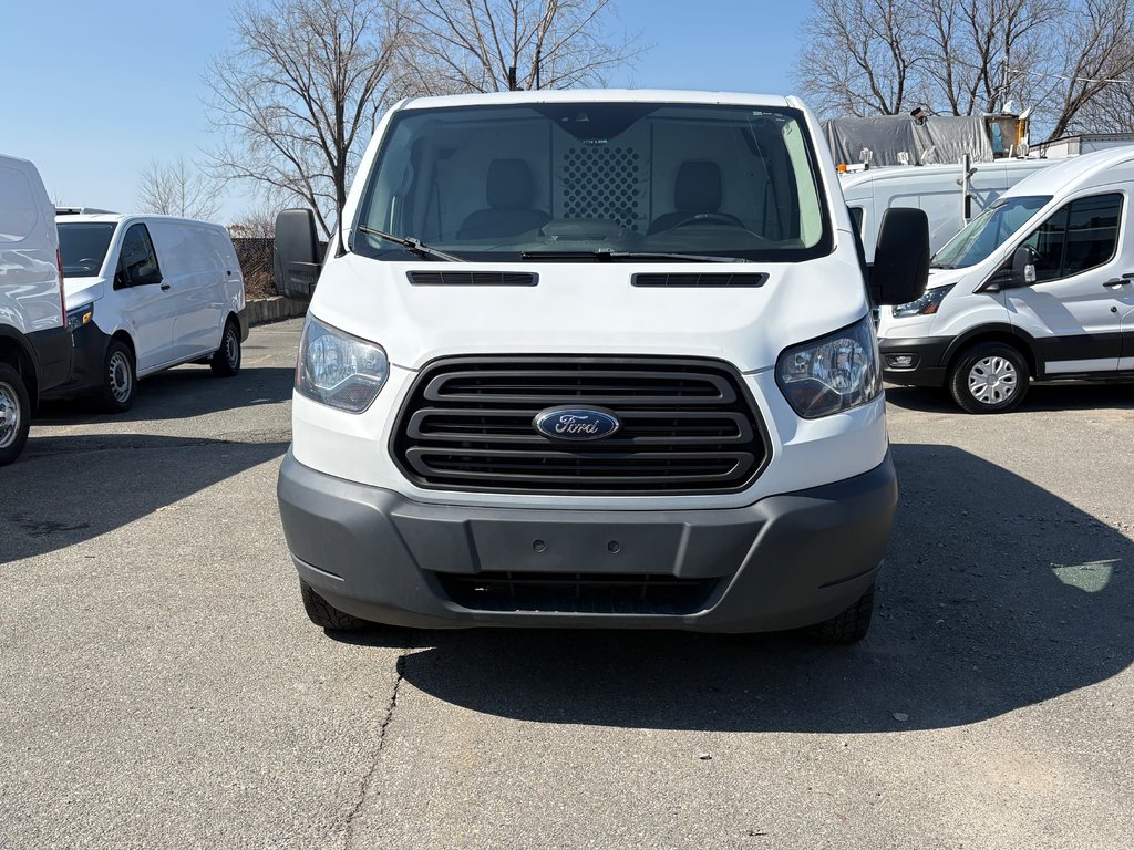 2018 Ford Transit Cargo Van T-150 Low Roof 130' in Repentigny, Quebec - 3 - w1024h768px