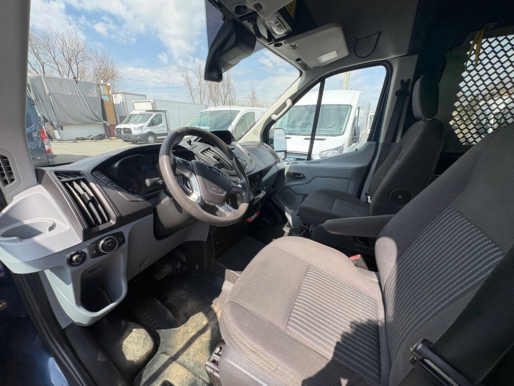Ford Transit Cargo Van T-350 High Roof 148' 2018 à Repentigny, Québec - 11 - w1024h768px