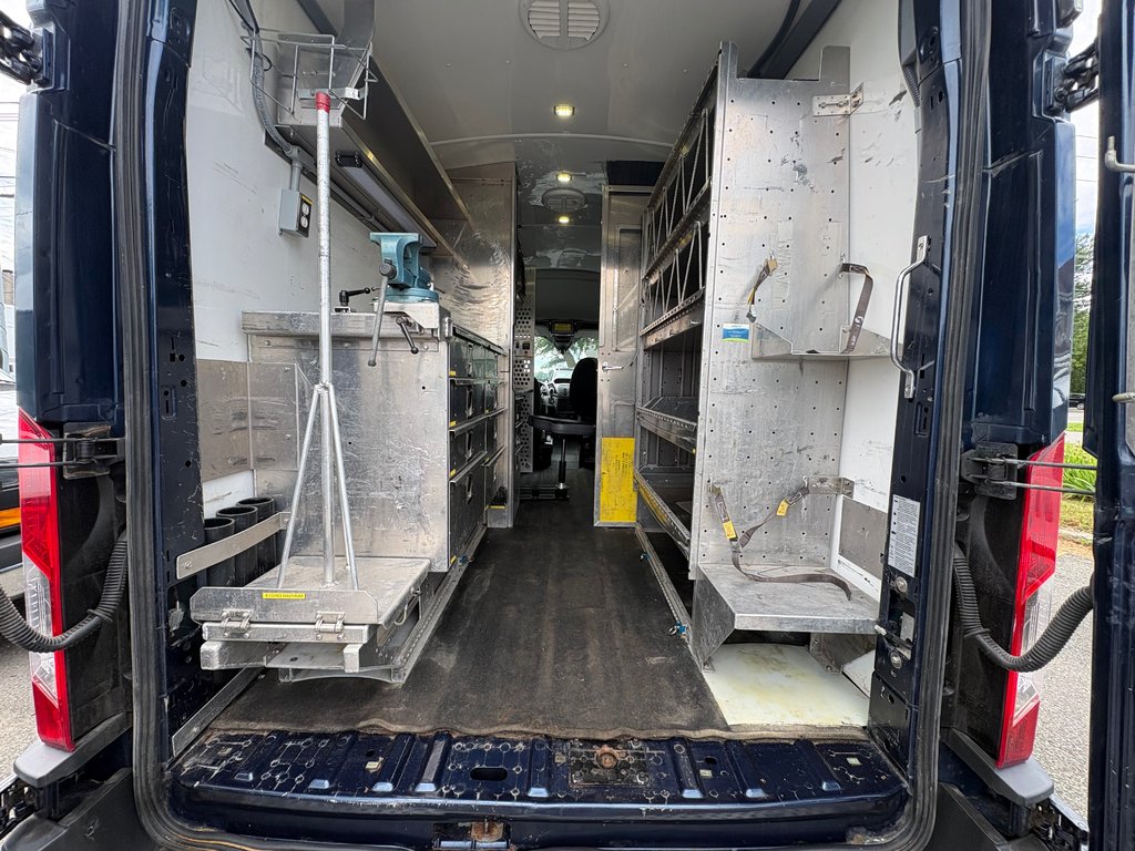 2018 Ford Transit Cargo Van T-350 High Roof 148' in Repentigny, Quebec - 9 - w1024h768px