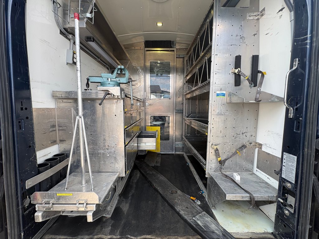 Ford Transit Cargo Van T-350 High Roof 148' 2018 à Repentigny, Québec - 10 - w1024h768px