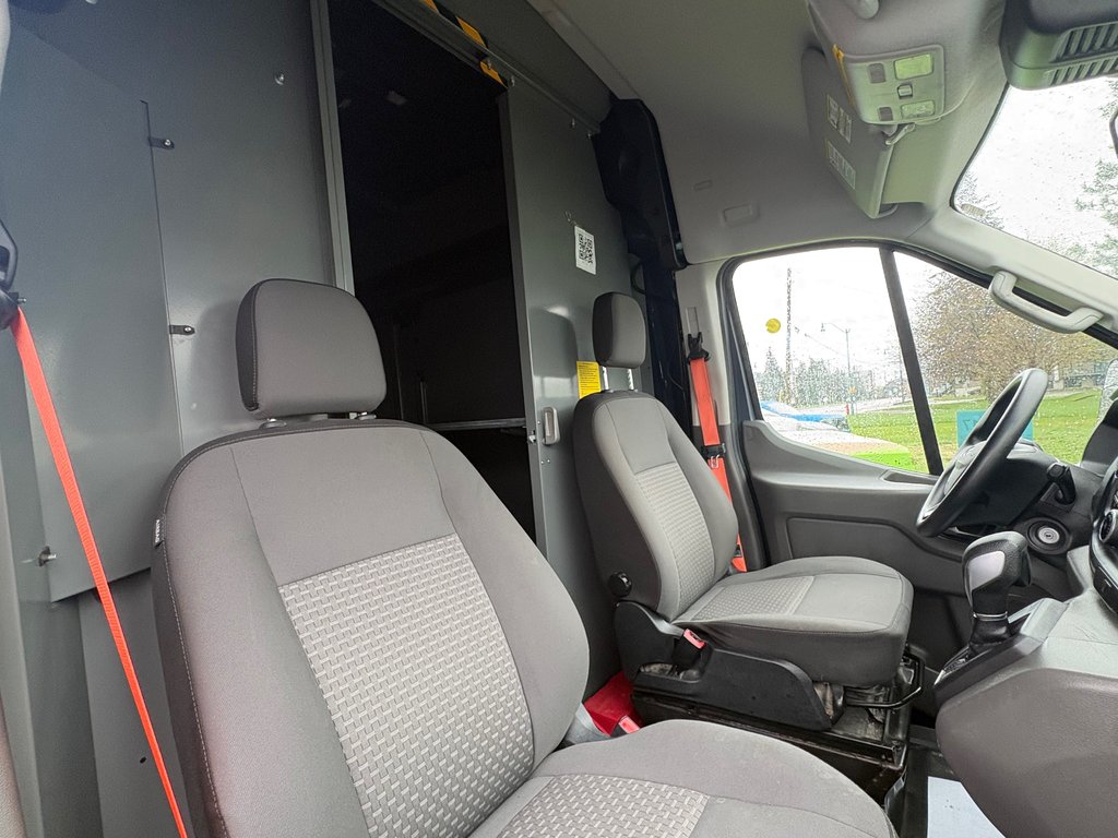 Ford Transit Cargo Van T-250 High Roof 148' EXT 2021 à Repentigny, Québec - 11 - w1024h768px